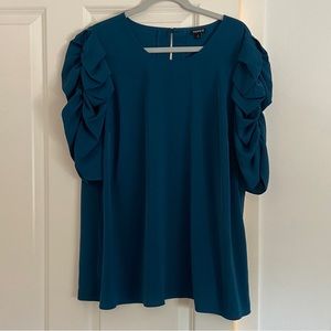 Torrid size 2 (18/20) peacock blue blouse with ruched puffy sleeves.